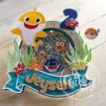 Topo de Bolo Baby Shark com Luz Led - Image 3