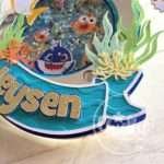 Topo de Bolo Baby Shark com Luz Led - Image 4