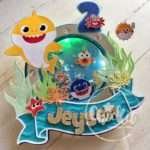 Topo de Bolo Baby Shark com Luz Led - Image 6