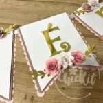 grinalda parabéns com flores