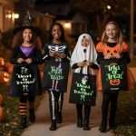 Saco Halloween Personalizado com Nome – Glow in the Dark - Doçura ou Travessura - Image 6