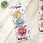 cartão de apresentação do pack de crachás ou ímans motivacionais
